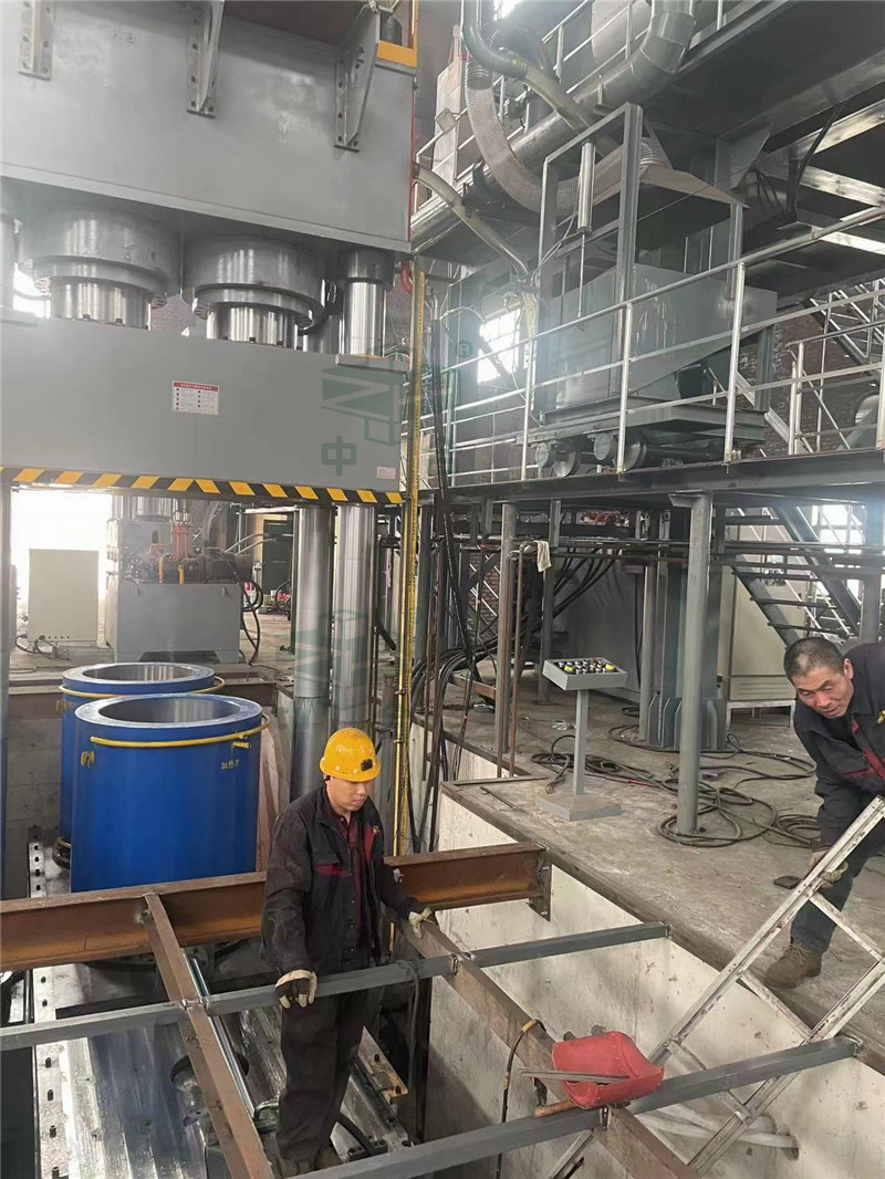 石墨坩堝液壓機 石墨坩堝液壓機