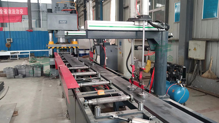 500噸錨桿托盤液壓機(jī)客戶現(xiàn)場(chǎng) 500噸錨桿托盤液壓機(jī)客戶現(xiàn)場(chǎng)